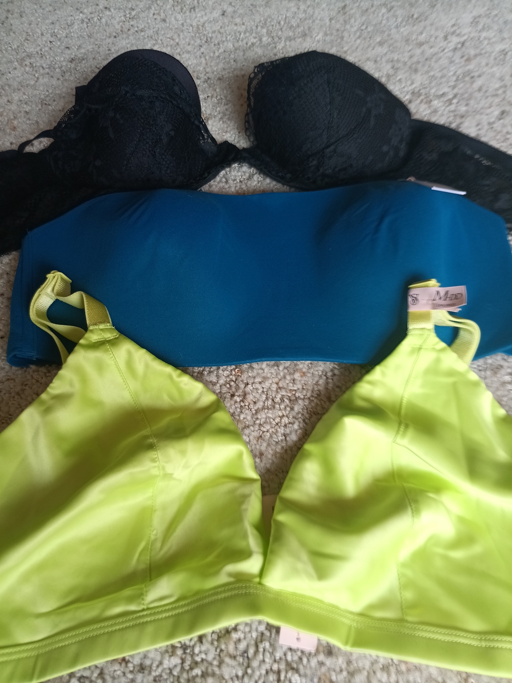 👌Victoria's Secret 3-Pack Bras - Black Lace, Teal Bandeau, Lime Green Triangle